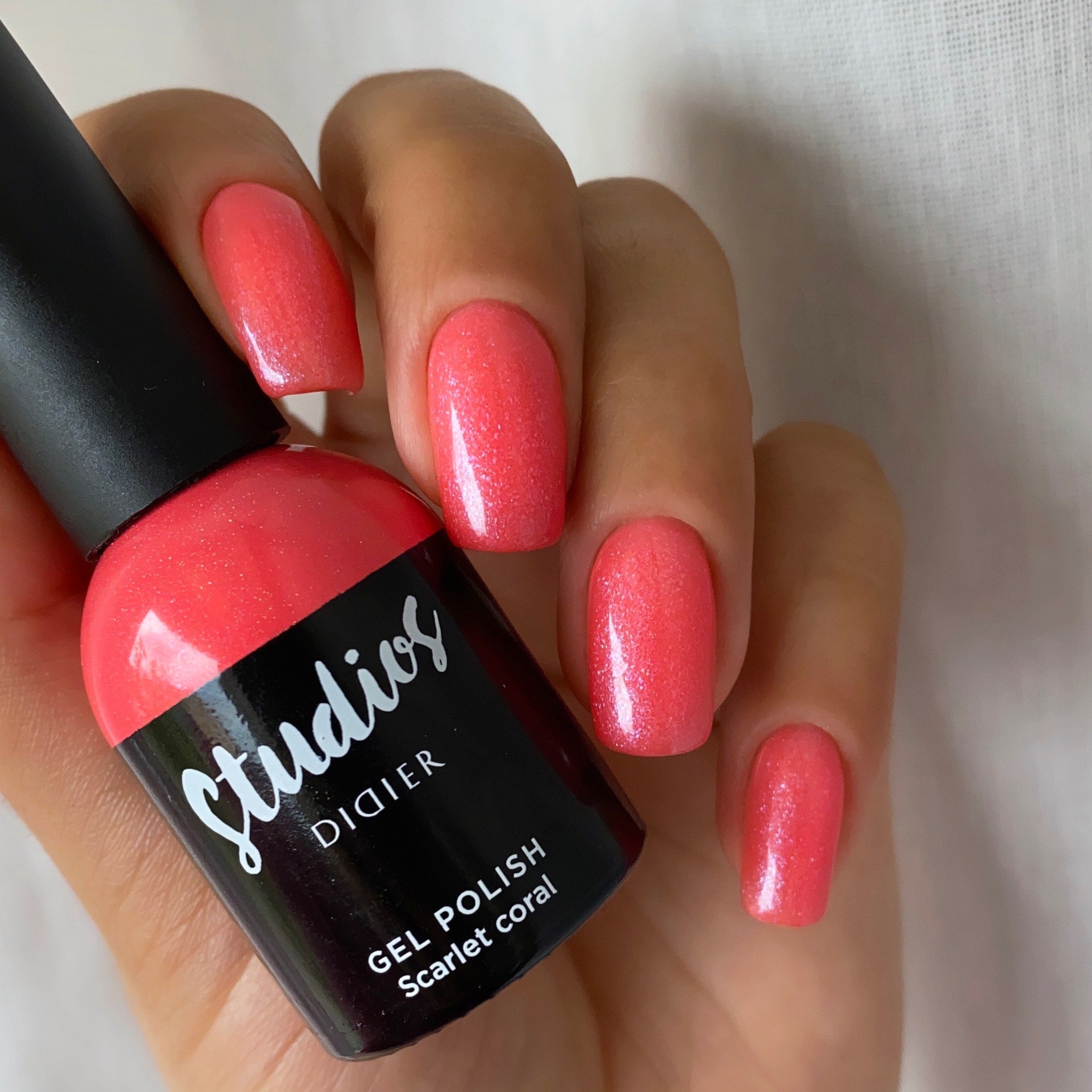 Gel Polish Studios Didier scarlet coral 8ml